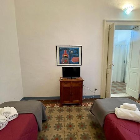 4 Balconi House-Appartamento Salentino Nel Centro Di Lecce Extérieur photo