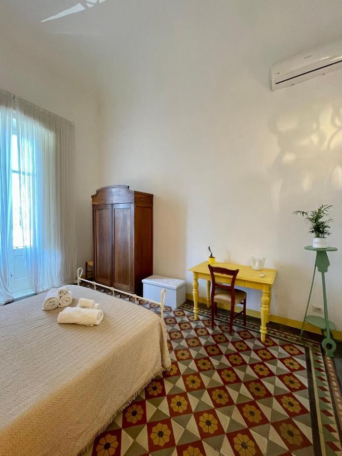 4 Balconi House-Appartamento Salentino Nel Centro Di Lecce Extérieur photo