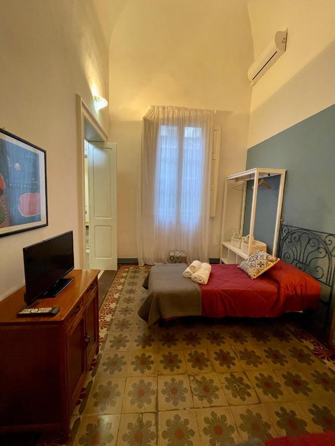 4 Balconi House-Appartamento Salentino Nel Centro Di Lecce Extérieur photo