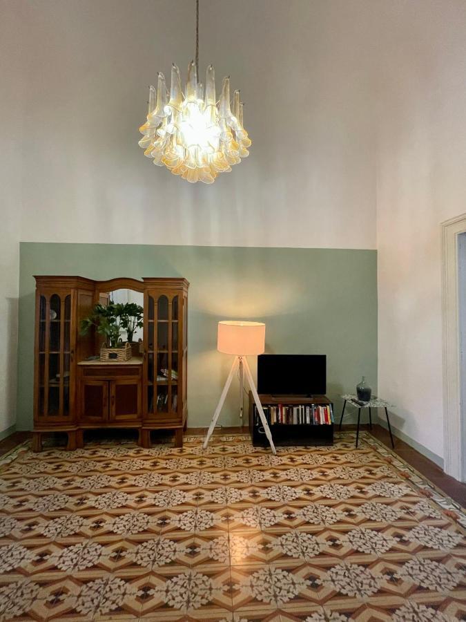 4 Balconi House-Appartamento Salentino Nel Centro Di Lecce Extérieur photo
